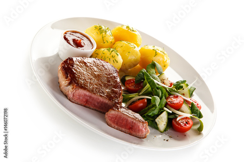 Roast steak with potatoes