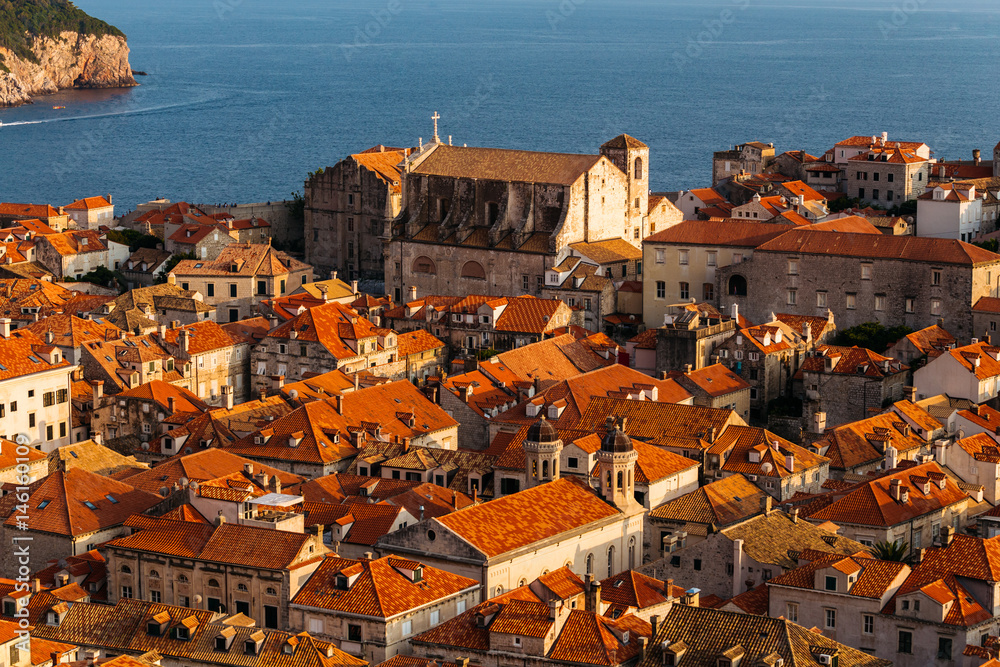 Φωτογραφία View from the top of the old part of the city to Dubrovnik, Croatia