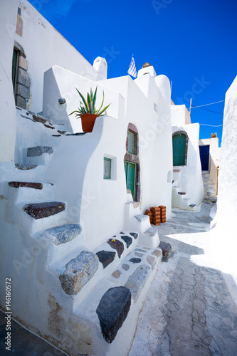 Fototapeta Naklejka Na Ścianę i Meble -  Narrow neighborhood at the old traditional village of Emporio, Santorini, Greece.