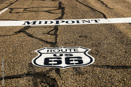 Принти на полотні Midpoint for Route 66 in Adrian, Texas