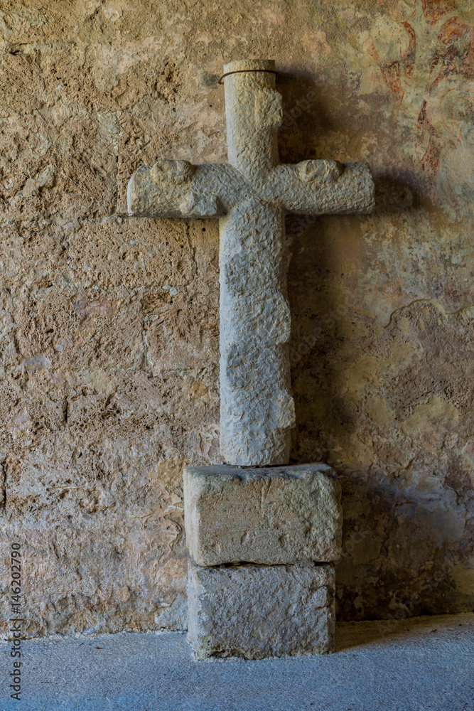 Croix de pierre.