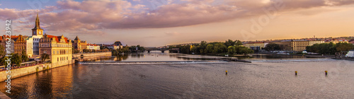 Praga dal ponte Carlo © Leonardo