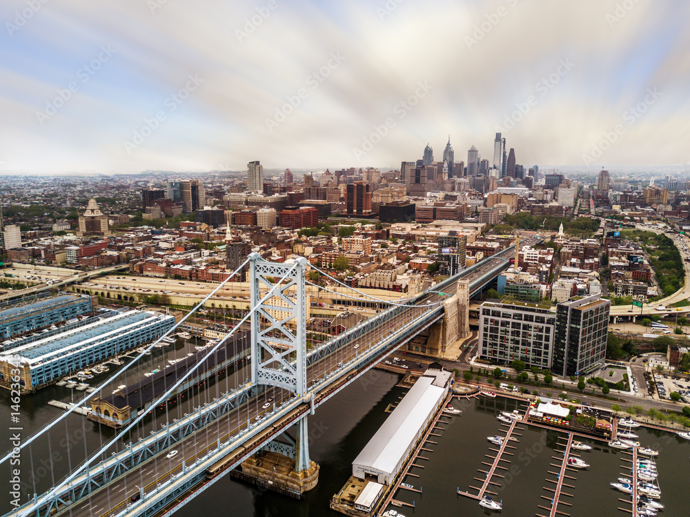 Fototapeta premium Aerial of Benjamin Franklin Bridge