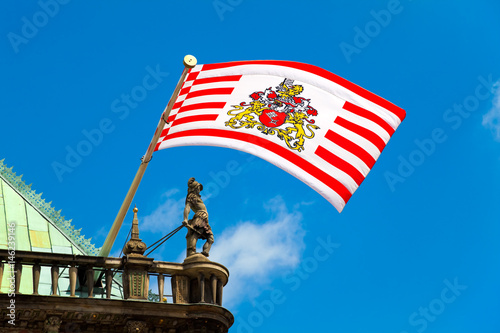 Obraz na płótnie Bremen Flag on the Townhall, Germany. w salonie