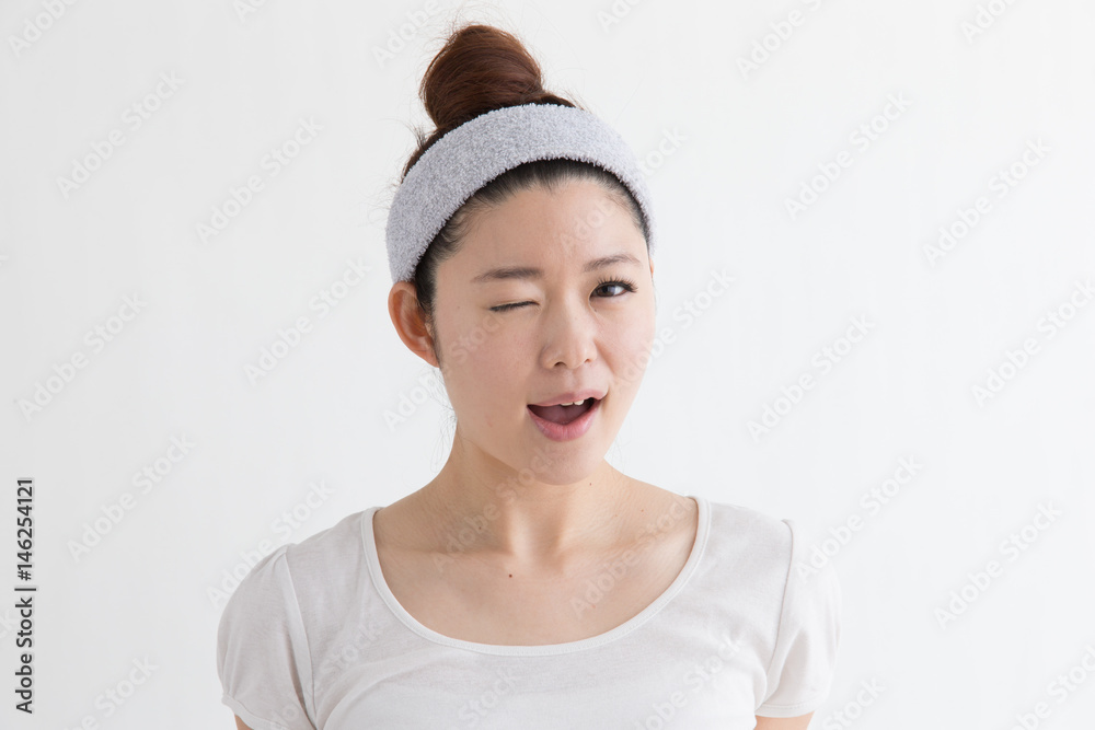 すっぴんメイク・女性 すっぴんメイク・女性