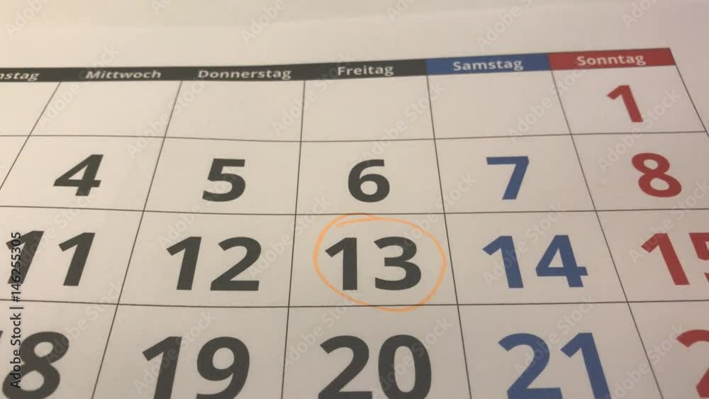 Freitag der 13. wird im Kalender mit Stift eingekreist und markiert 