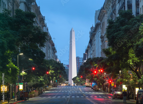 Fotografiet Night view of the center of Buenos Aires, Argentina