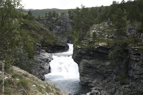 Fluss Torda bei Billingen, Wasserfall photo