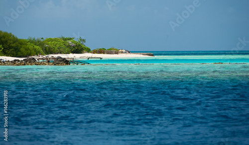 Fototapeta Naklejka Na Ścianę i Meble -  Exotic Islands in Maldives, similar to Caribbean, Seychelles