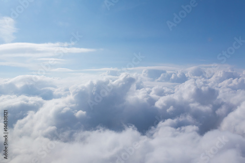 Naturla soft white cloud over blue sky, natural landscape background © pranodhm