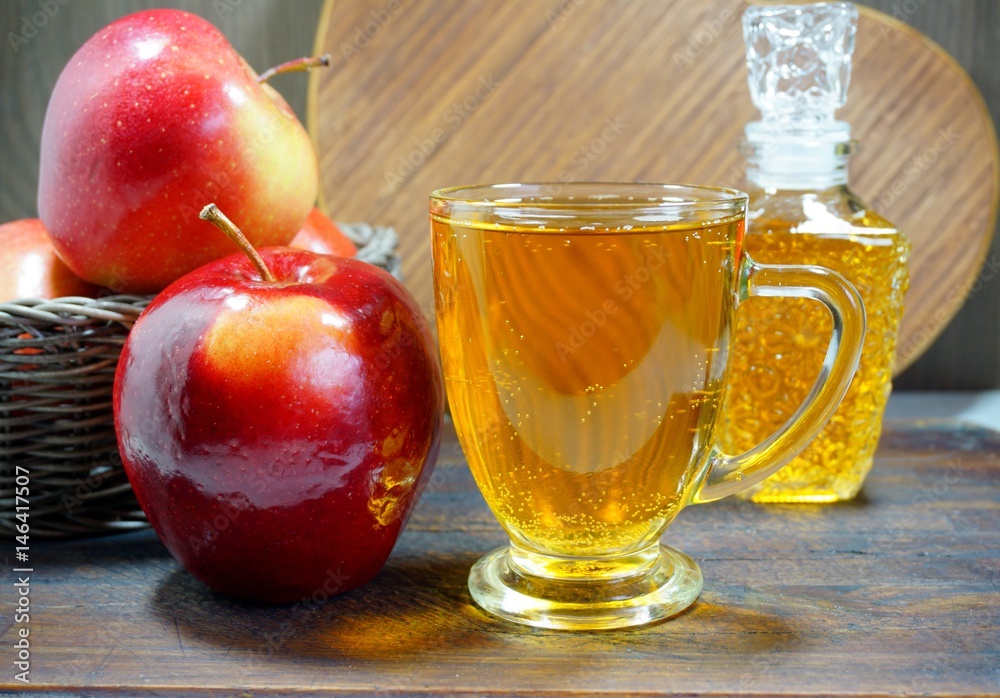 Fresh apples, apple juice or apple cider vinegar in your of diets. - Apples for the health and the beauty.
