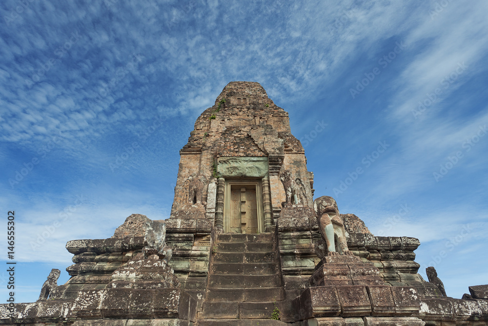 Ancient temple tower at East Mebon 