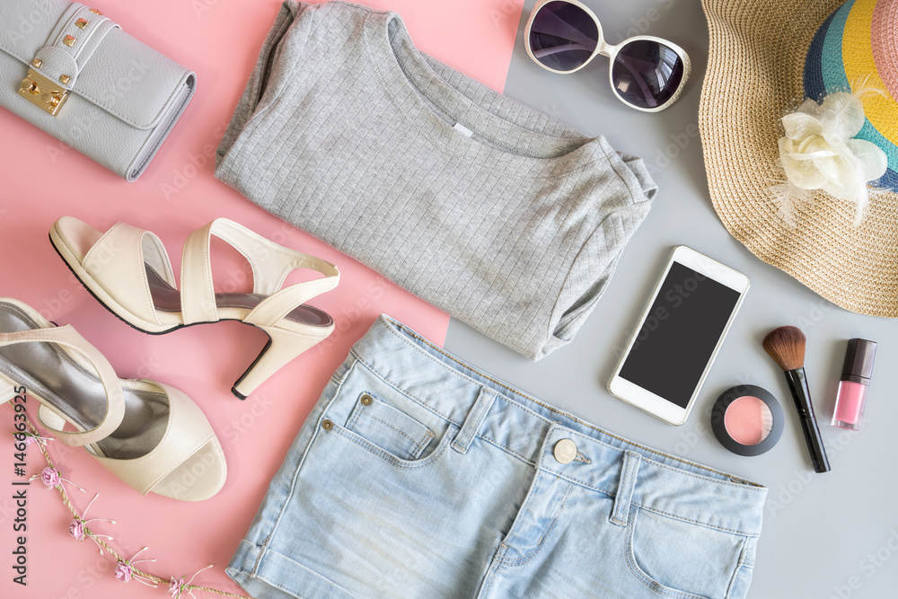 Fashion summer women clothes set with cosmetics and accessories Stock-Foto  | Adobe Stock