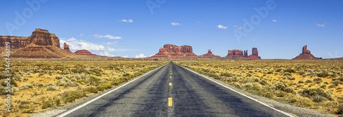 Scenic road to Monument Valley