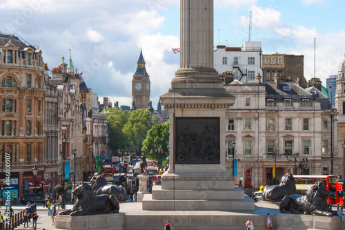 Foto the lions in Trafalgar square in London