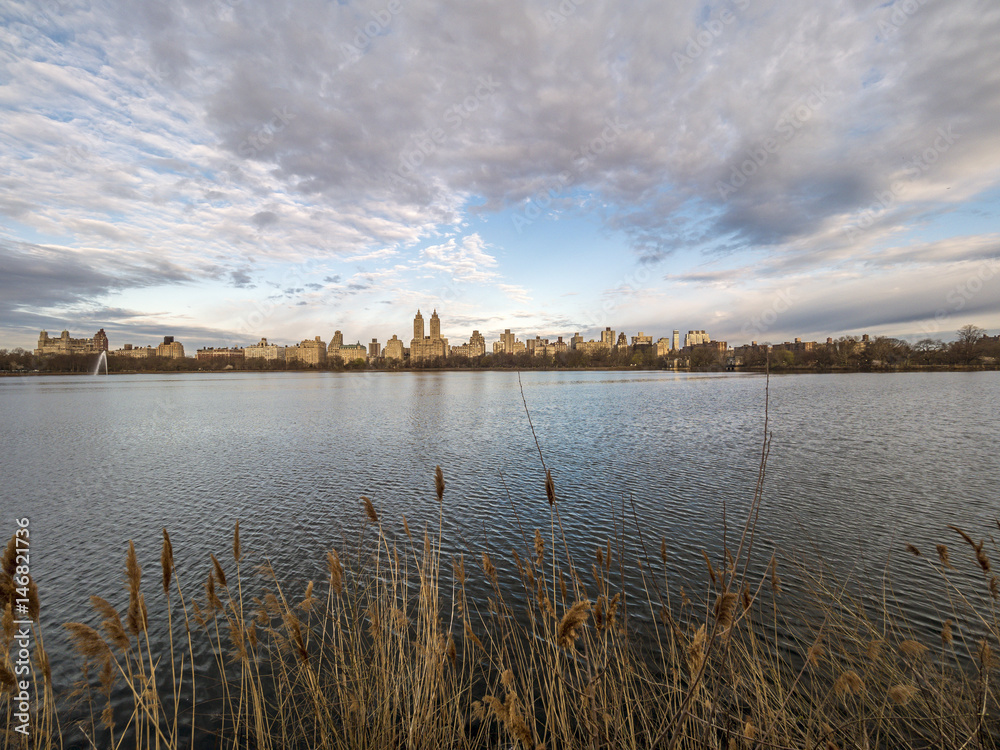 Fototapeta premium Jacqueline Kennedy Onassis Reservoir Central Park Reservoir