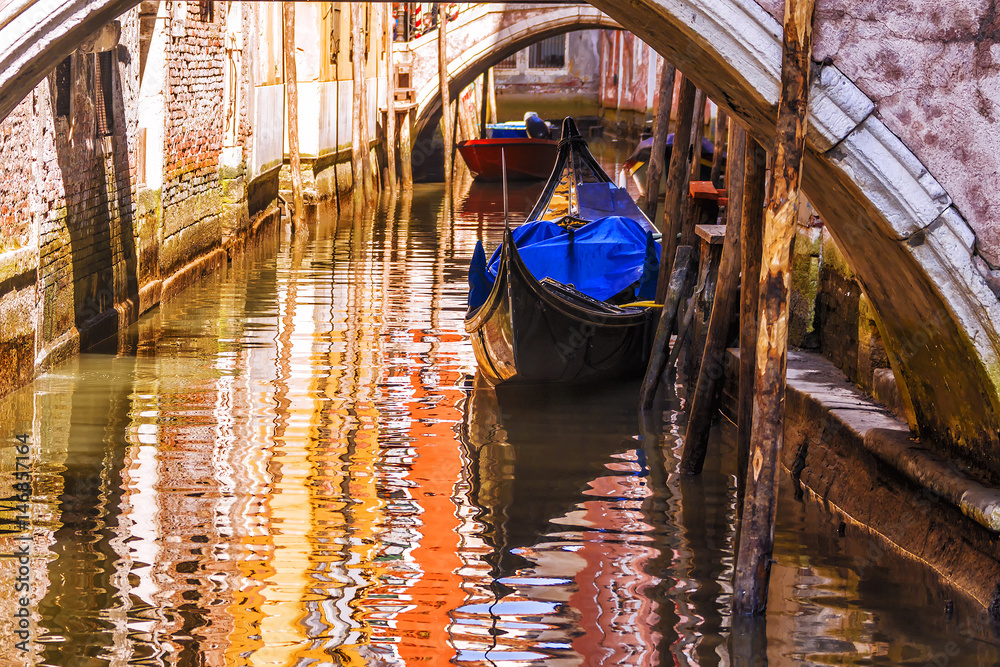Picturesque canals of Venice