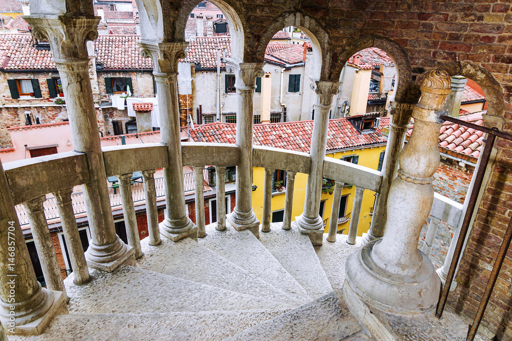 Fototapeta premium The staircase of Contarini del Bovolo in Venice