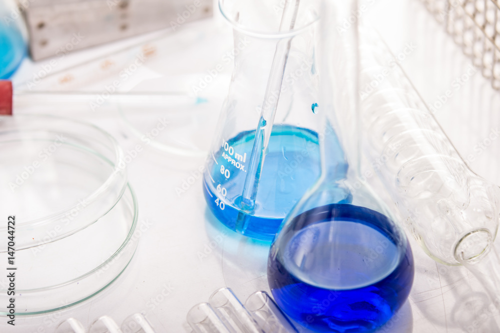 Equipment and experiments about science and chemistry. Being used in chemical experiments or manufacturing biological drugs . Equipment and experiments about science and chemistry. Being used in chemical experiments or manufacturing biological drugs .