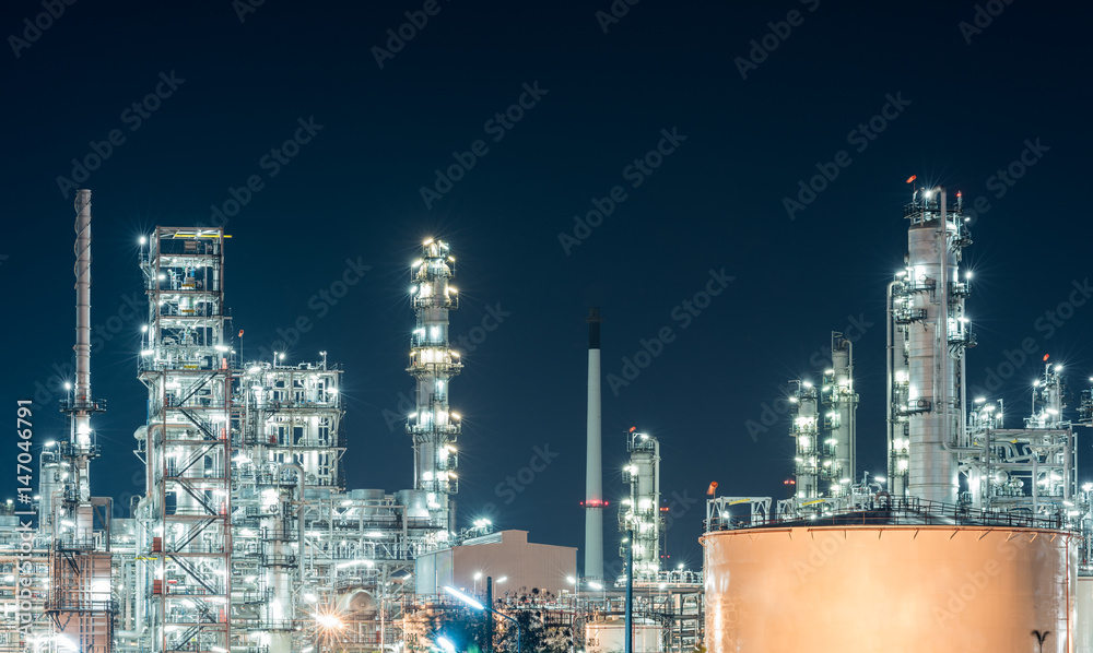 Fototapeta premium Oil refinery industry plant