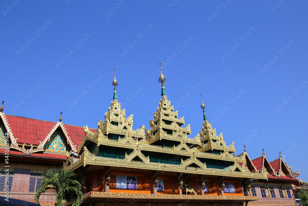 Naklejka premium Temples in Thailand