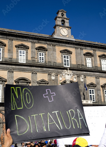 no dittatura protest