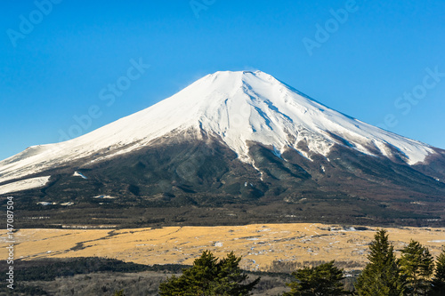冬の富士 冠雪 青空