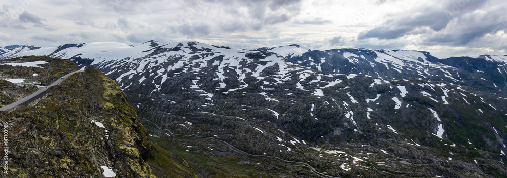Fototapeta premium Dalsnibba viewpoint near Geiranger in Norway
