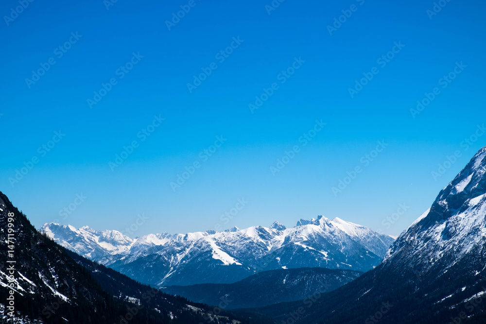 Blick über das Gaistal zum Karwendel Blick über das Gaistal zum Karwendel
