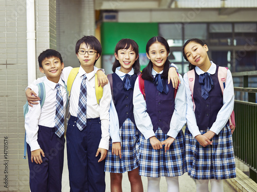 Photography portrait of a group of asian elementary school children