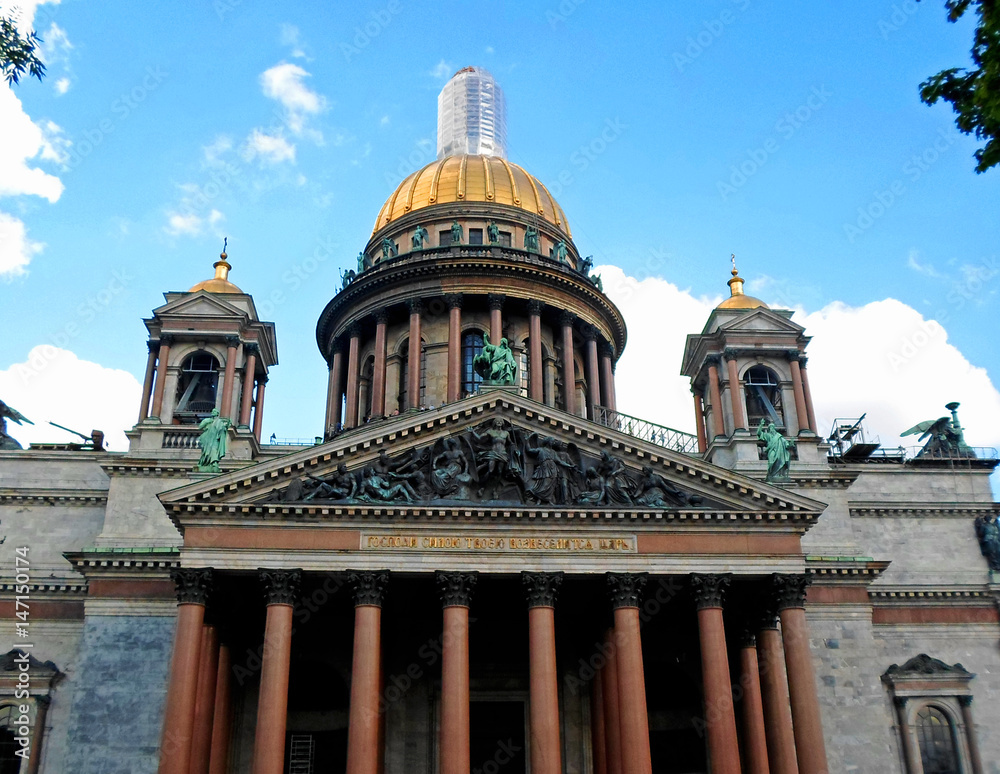 Saint Isaac's Cathedral or Isaakievskiy Sobor in Saint Petersburg, Russia - June 2016 Saint Isaac's Cathedral or Isaakievskiy Sobor in Saint Petersburg, Russia - June 2016