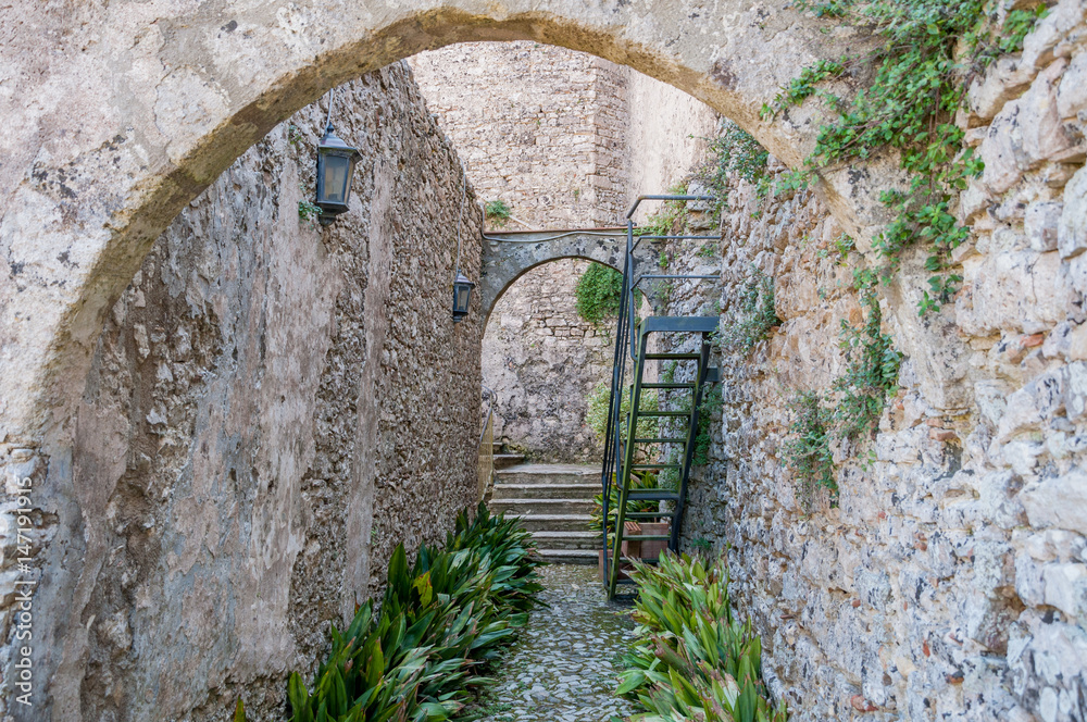 Φωτογραφία The ruins of the monastery of Sant Savior in Erice, Sicily