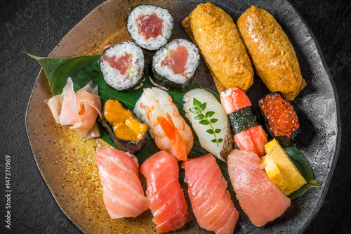 一般的な寿司 General sushi of the Japanese style