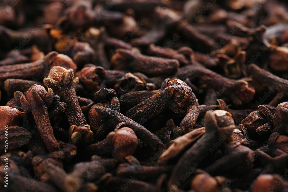 Obraz premium Pile of dry cloves background
