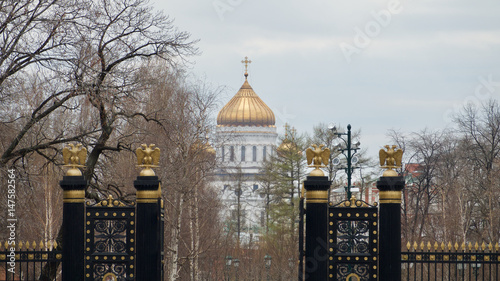 Sunlight on the domes of the buildings in the Kremlin.