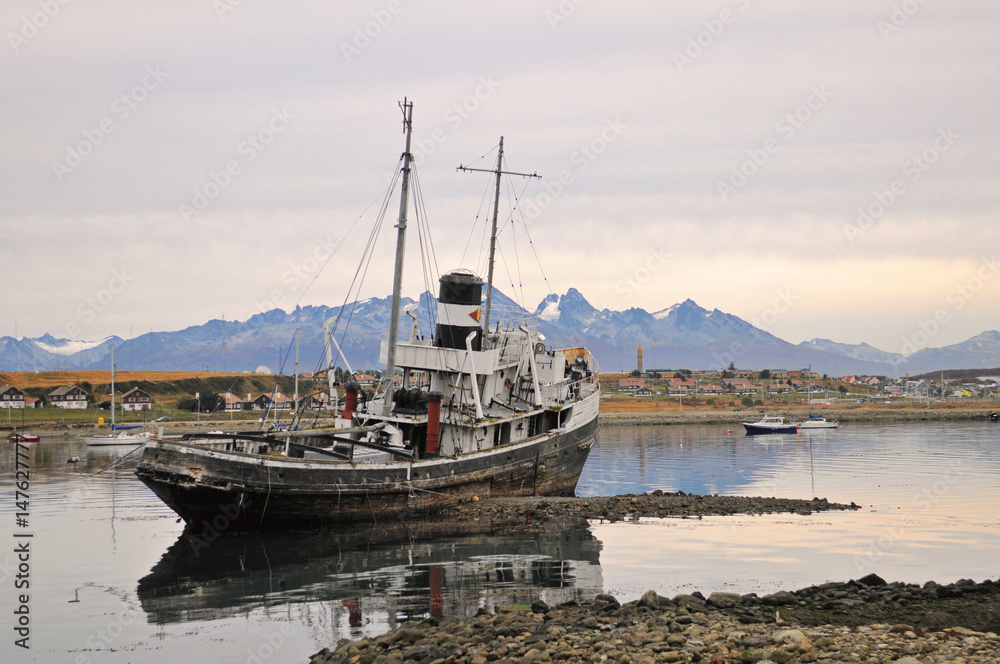 Fototapeta premium Cimetière d'épaves