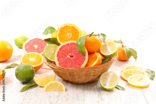 Fototapeta Naklejka Na Ścianę i Meble -  assorted citrus fruit