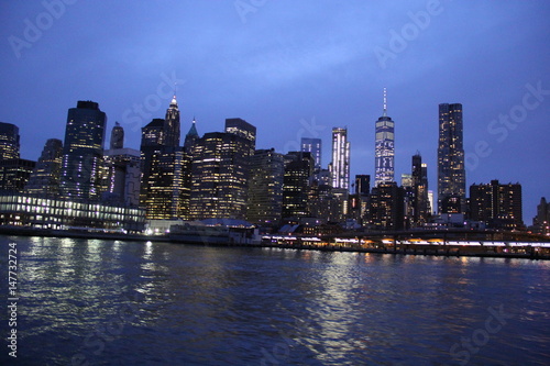 Port of New York at night © Sandra
