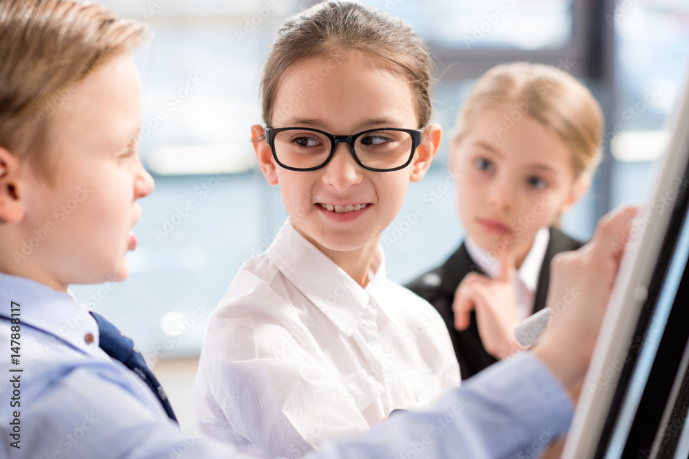 Fototapeta premium Children working in office