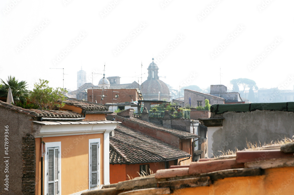 Panorama su tetti e cupole di Roma