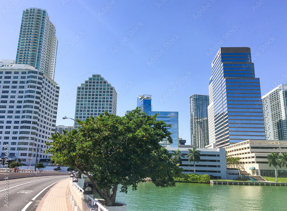 Naklejka premium Brickell Key skyline, Miami