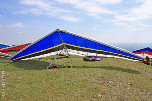 Hang Gliders prepared to launch