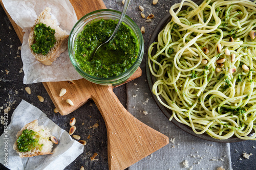 Fotografie, Obraz WIld garlic pesto sauce with pasta and bread