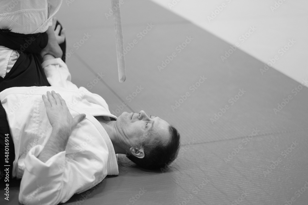Φωτογραφία The moment of a training match in the martial art of aikido