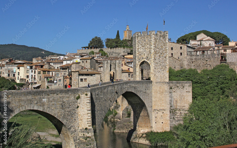 Fototapeta premium village de Besalu