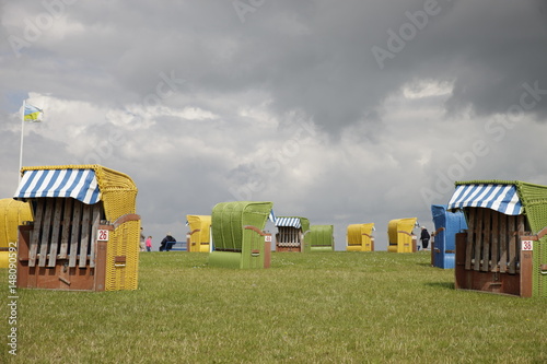 Strandkörbe im Nordseebad Tossens / Halbinsel Butjadingen an der Nordsee  photo
