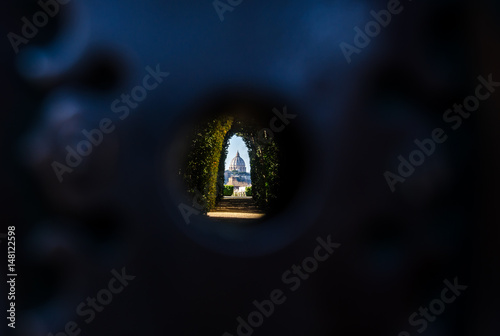 Key hole rome view of Saint Peters photo