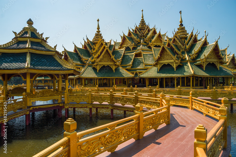 Obraz premium Pavilion of the Enlightened