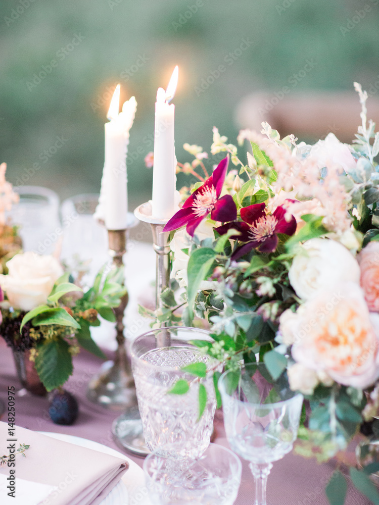 Obraz premium Flowers and Candles 