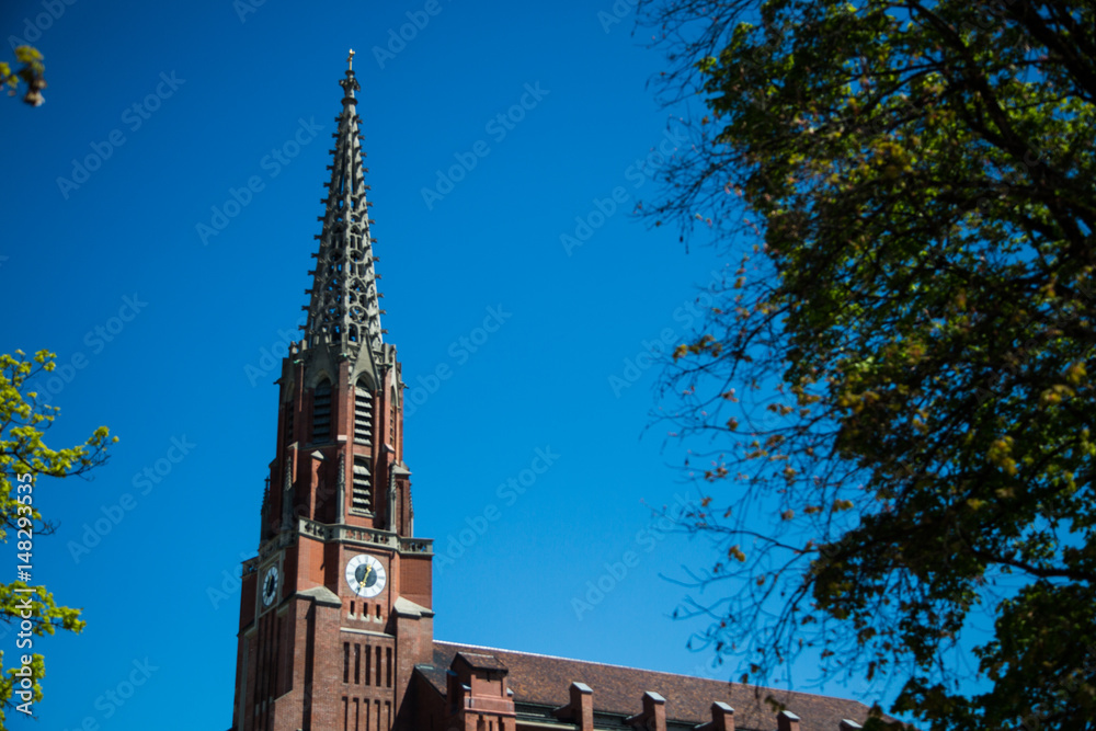 Mariahilfskirche in München, Auerdult